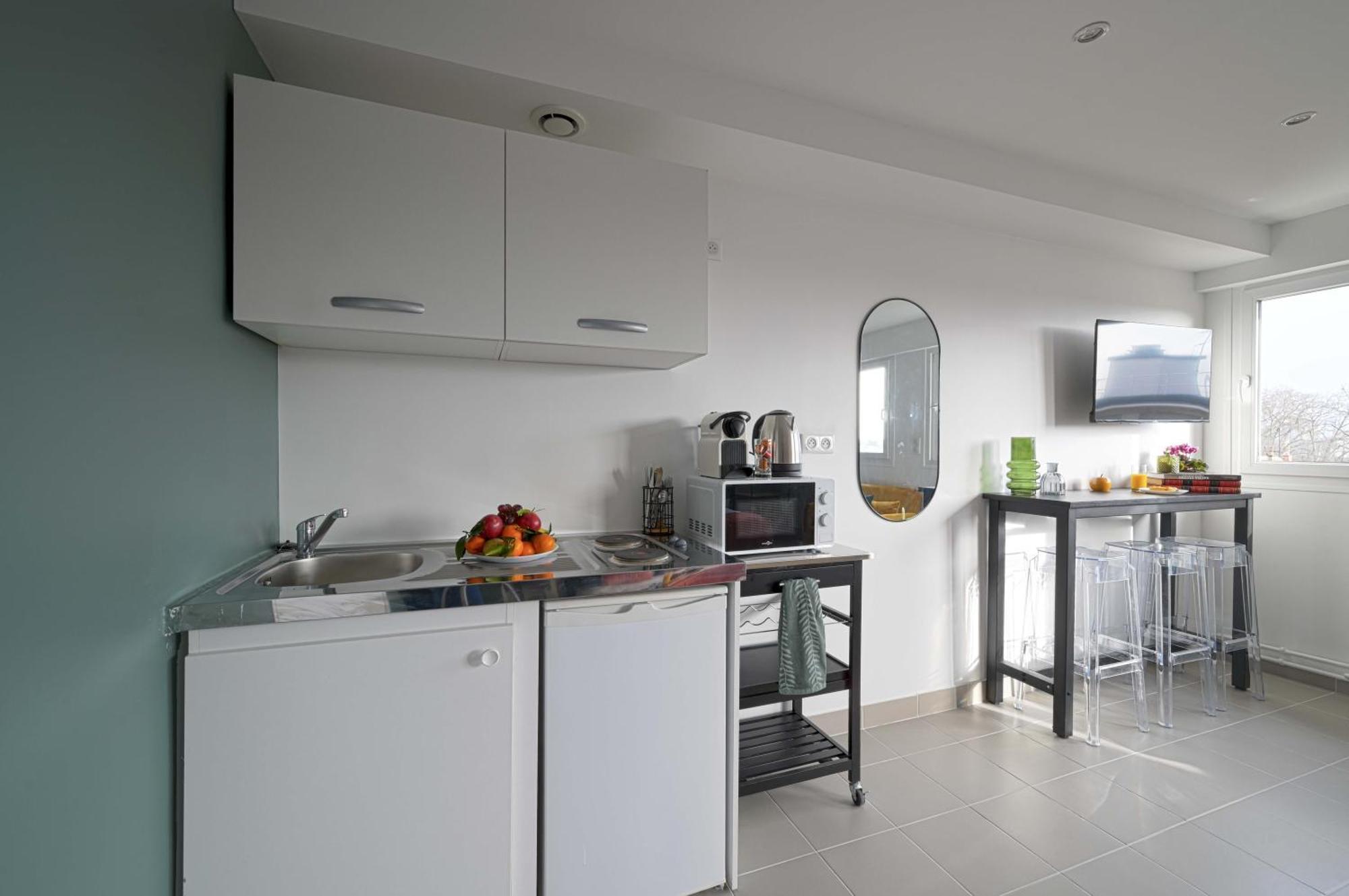 Modern Bright Apartment In Appart'Hotel Saint-Maur-des-Fossés Buitenkant foto