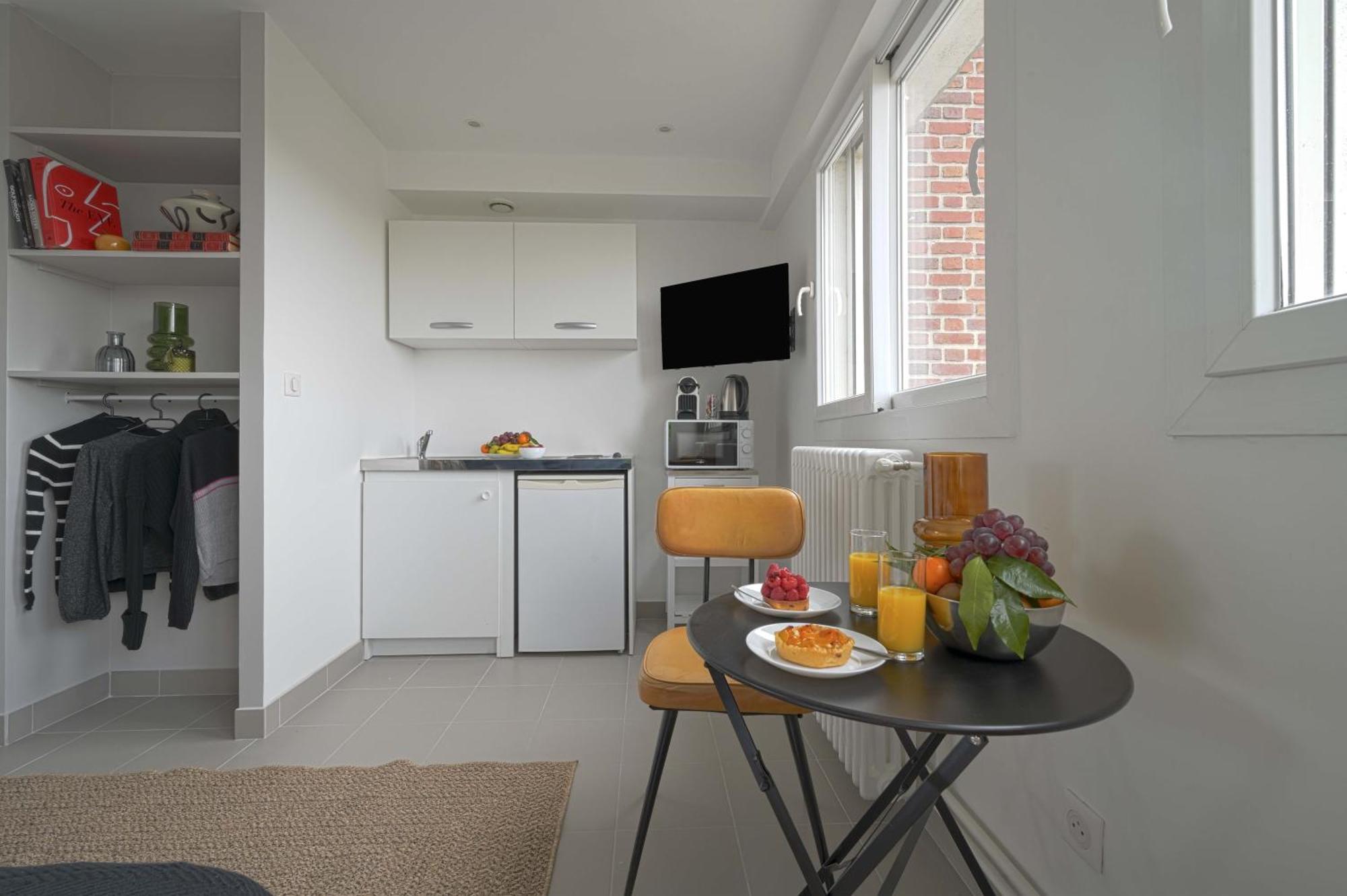 Modern Bright Apartment In Appart'Hotel Saint-Maur-des-Fossés Buitenkant foto