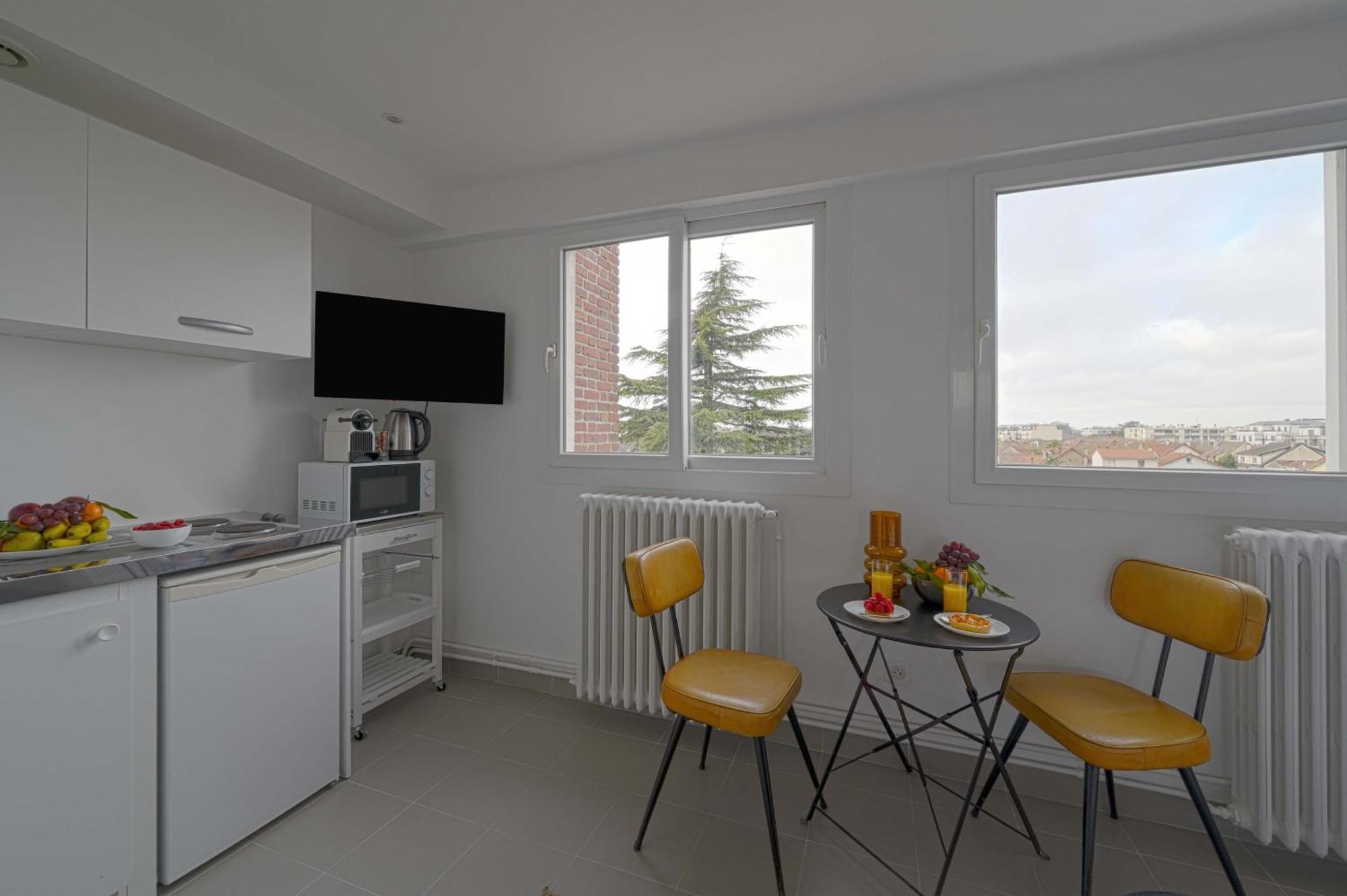 Modern Bright Apartment In Appart'Hotel Saint-Maur-des-Fossés Buitenkant foto