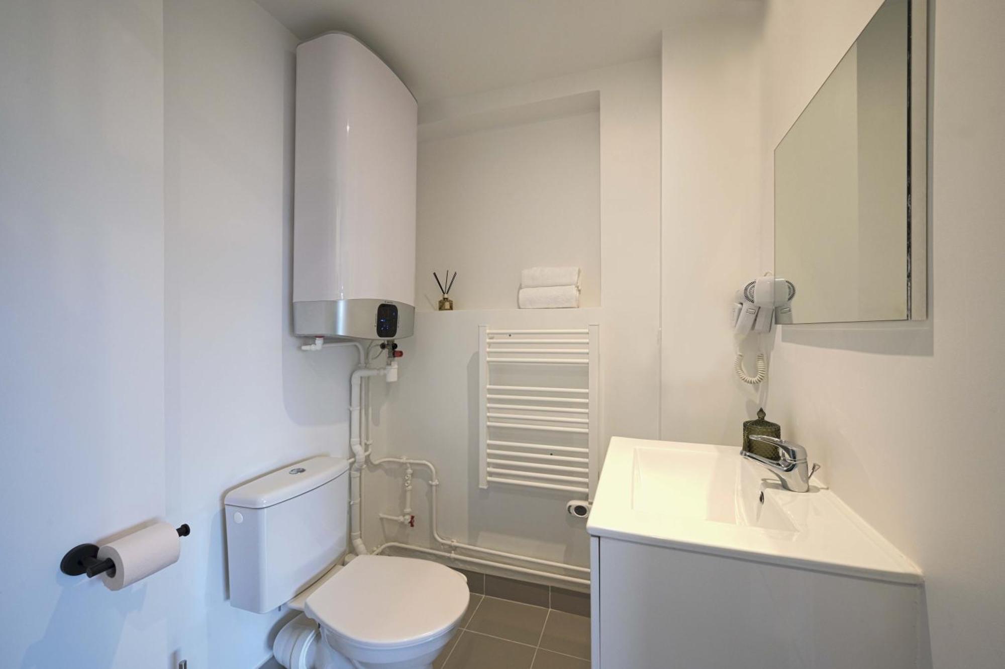 Modern Bright Apartment In Appart'Hotel Saint-Maur-des-Fossés Buitenkant foto