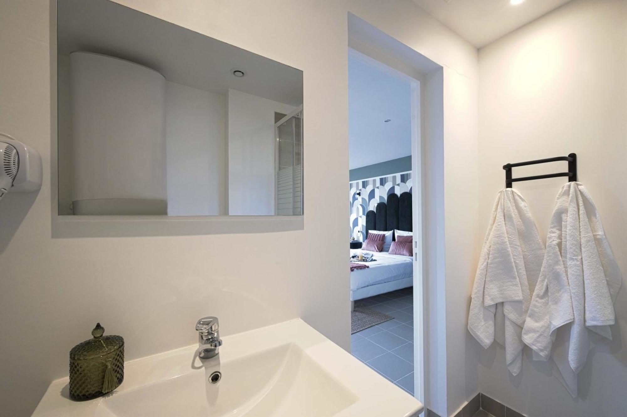 Modern Bright Apartment In Appart'Hotel Saint-Maur-des-Fossés Buitenkant foto
